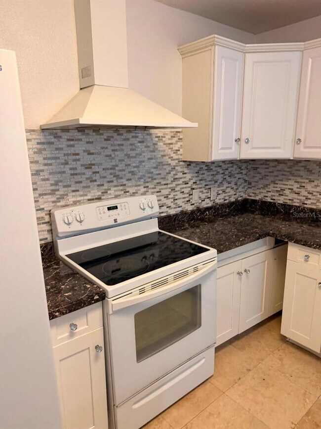 Building Photo - 5102 Manduria St