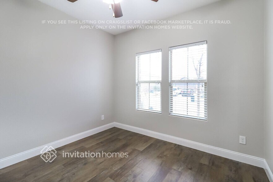 Building Photo - 652 Creekview Dr