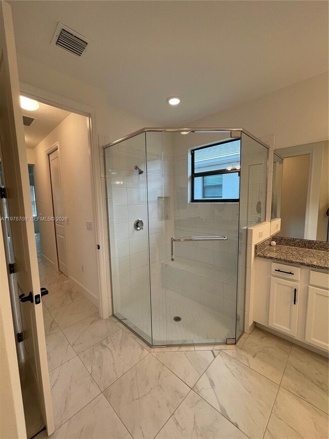 Building Photo - 10922 SW Meandering Mile Rd