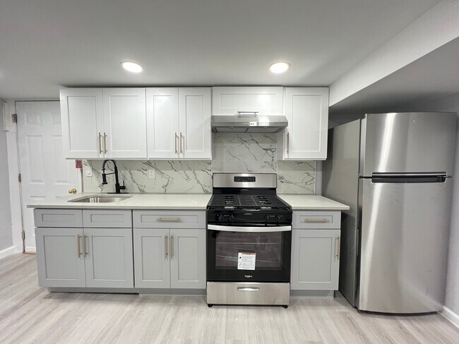 36 Sherman Pl Bsmt - 35 Sherman Pl