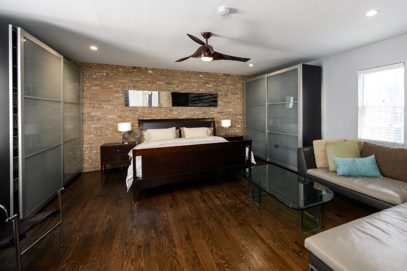 Building Photo - 1646 W Blackhawk St