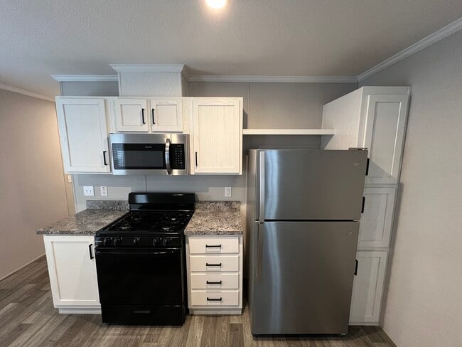 Building Photo - 38058 Pardo Dr