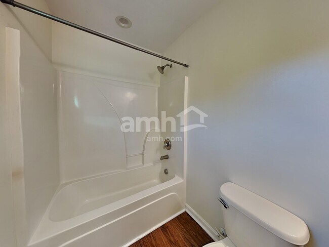 Building Photo - 1861 Cottage Grove Way