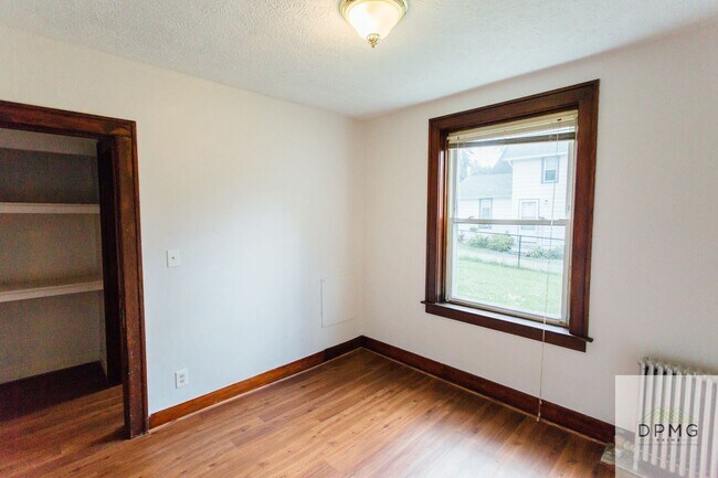 Building Photo - 117 S Hosmer St