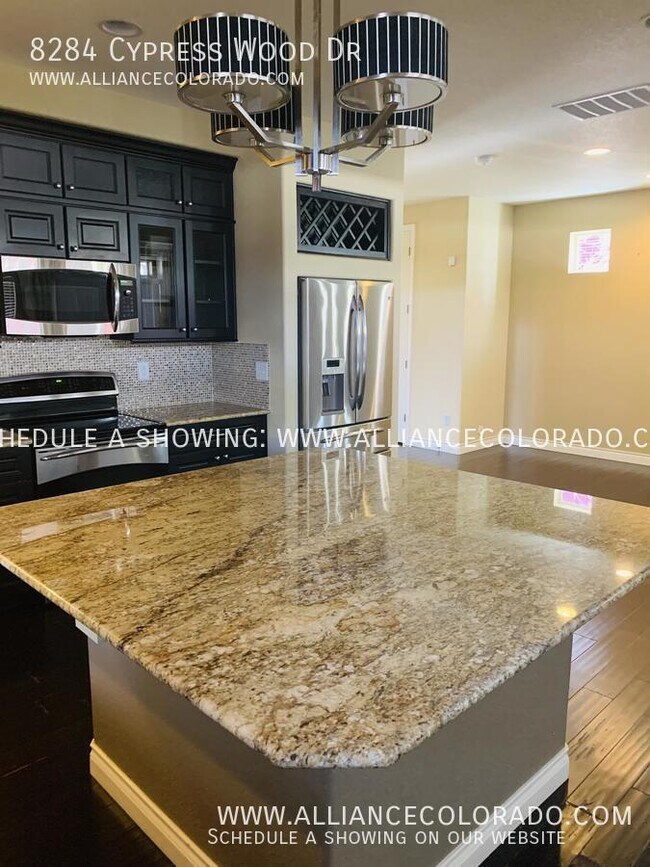 Building Photo - 8284 Cypress Wood Dr