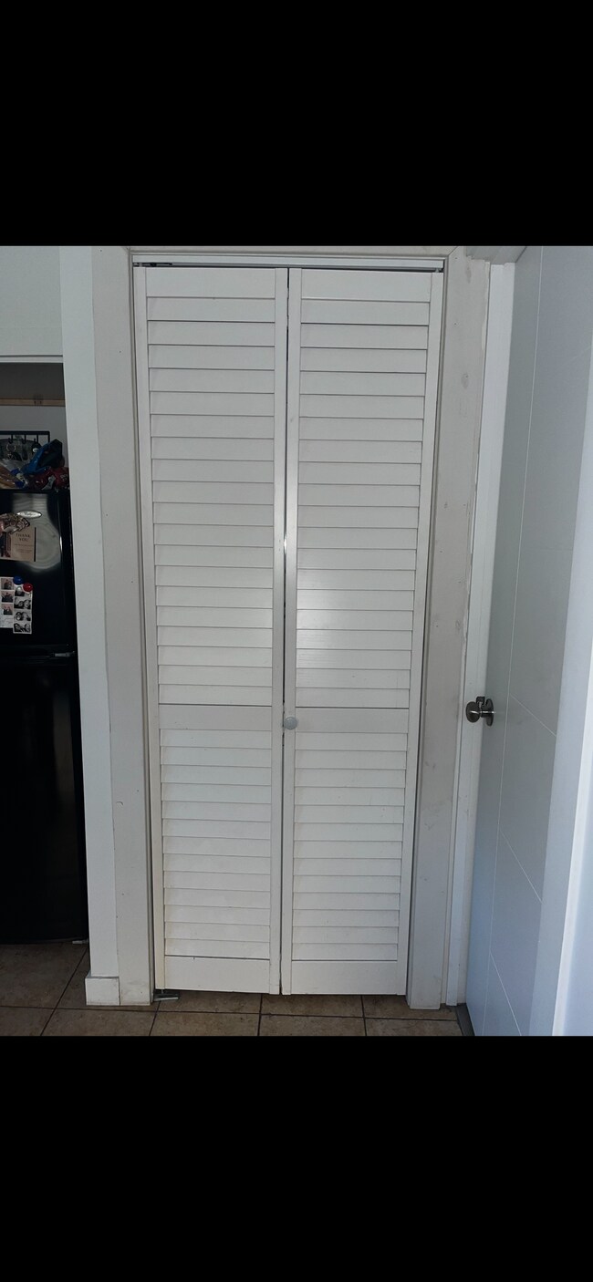 Building Photo - 19809 Blythe St