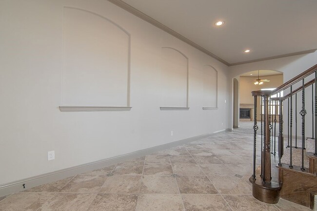 Building Photo - 917 Lake Meadow Ln