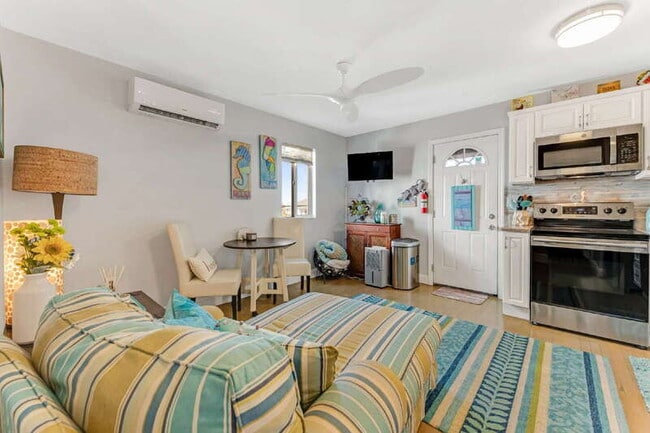 Building Photo - 116 S Grandview Ave