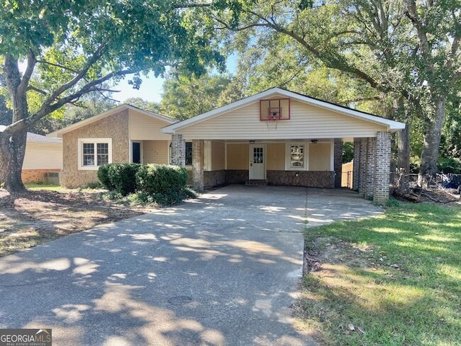 Building Photo - 209 Scarborough Rd