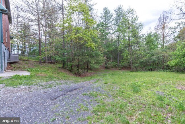 Building Photo - 4282 Swinging Bridge Rd