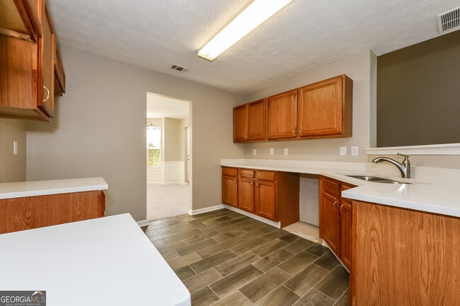 Building Photo - 3917 Leprechaun Ct