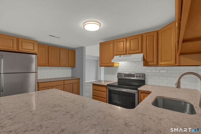 Building Photo - 1128 Windward Rd