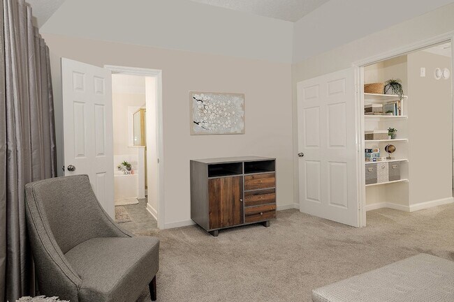 Building Photo - 174 N Valley Oaks Cir