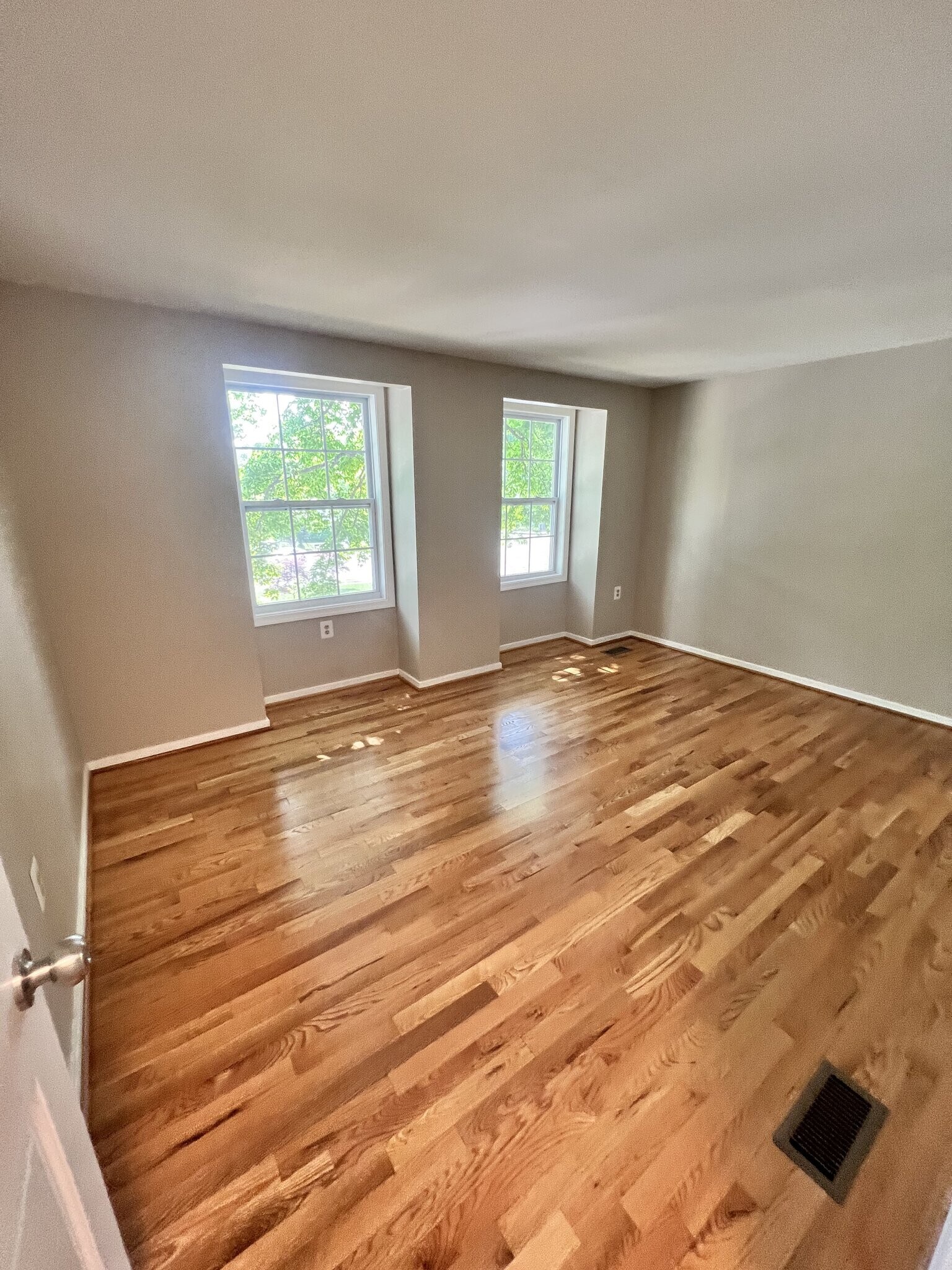 Building Photo - 2283 Dosinia Ct