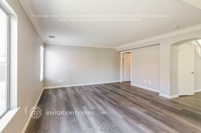 Building Photo - 4520 Pampas Cir