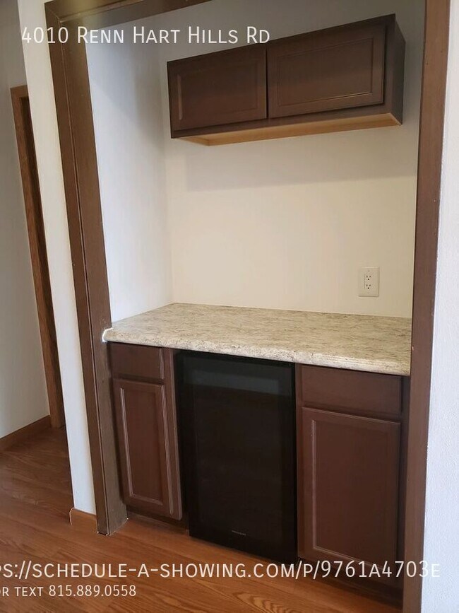 Building Photo - 4010 Renn Hart Hills