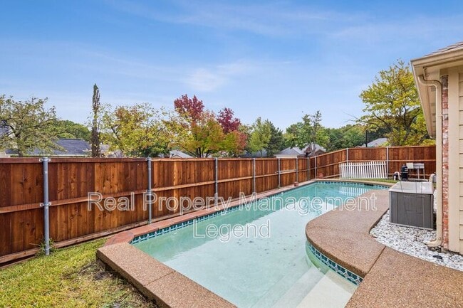 Building Photo - 1105 Dove Dr