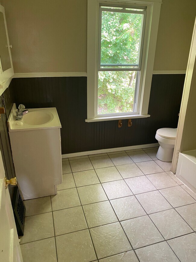 220 N Sharpsville Ave 220 N Sharpsville Ave Sharon PA 16146 Apartment Finder