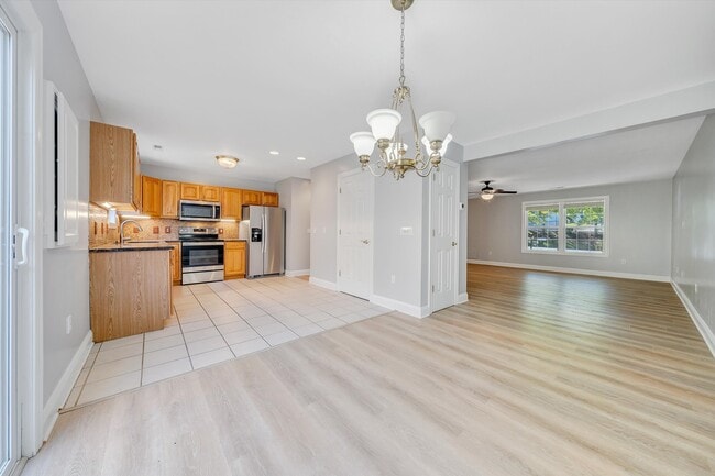 Building Photo - 575 Oak Tree Blvd NW