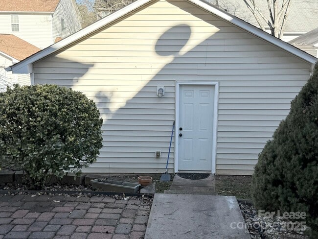 Building Photo - 11220 Suunto Ln