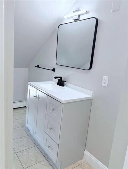 Building Photo - 95 Mulberry St