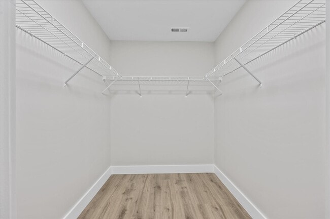 Building Photo - 8302 Lobelia Ln