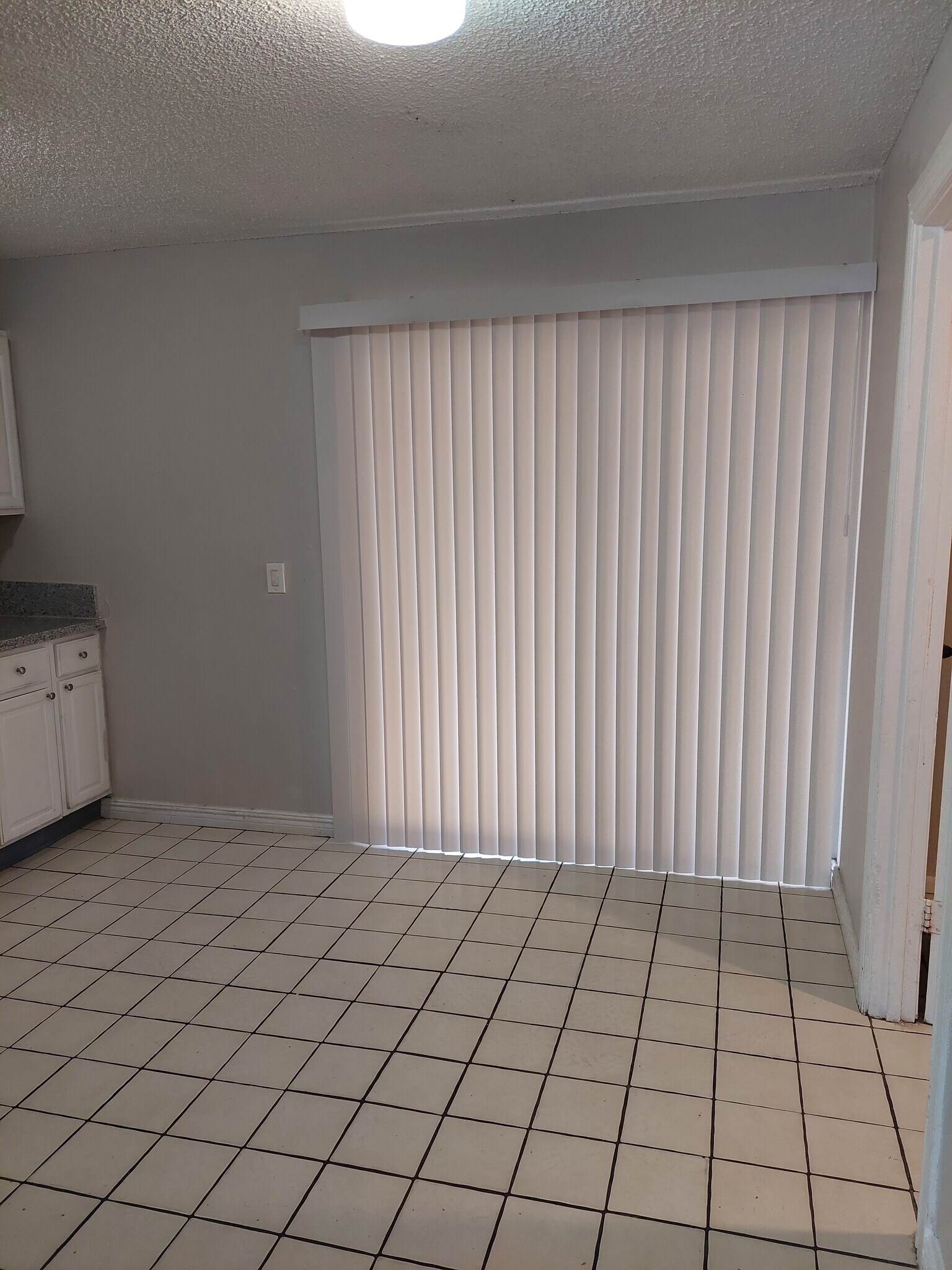 Building Photo - 4383 Edward Rd