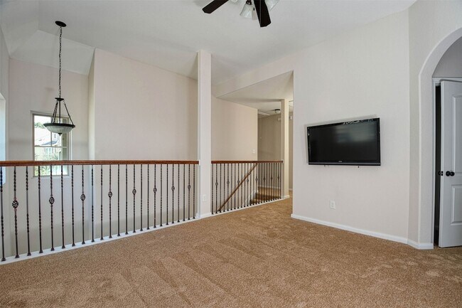 Building Photo - 38 Cheswood Manor Drive