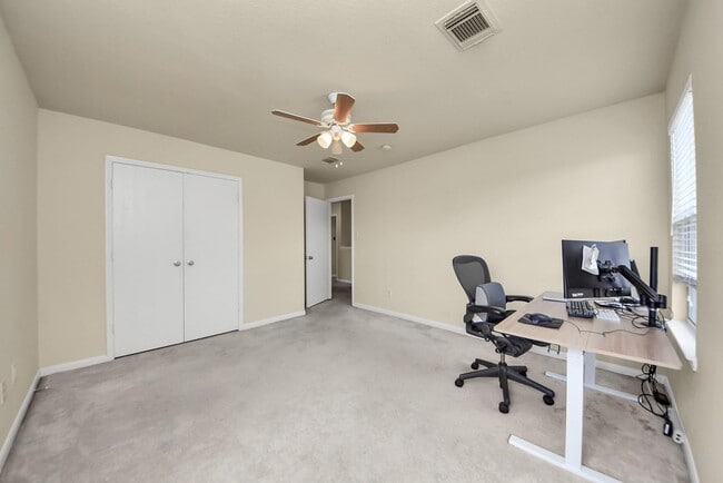 Building Photo - 17006 Kemble Creek Dr