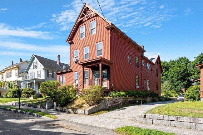 Building Photo - 5 Essex St