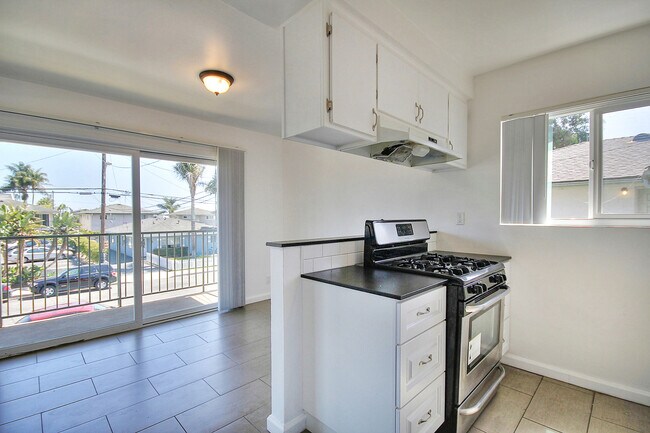 Building Photo - 6660 Sabado Tarde Rd