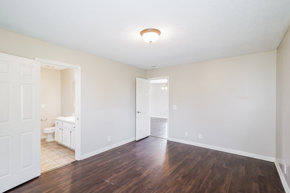 Building Photo - 1701 Stone Hollow Ct