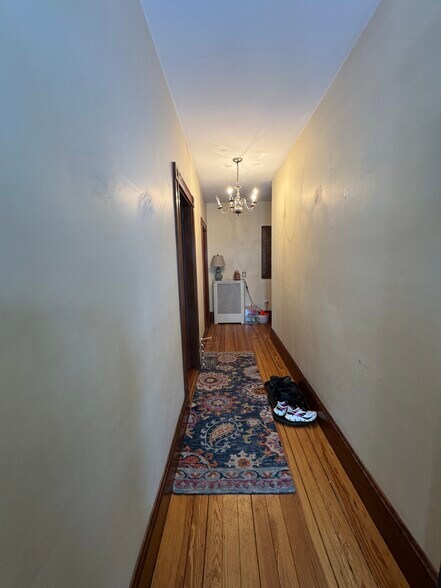 Building Photo - 35 Coolidge Rd