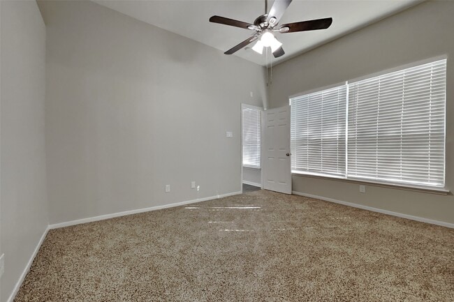 Building Photo - 1414 Chesterpoint Dr