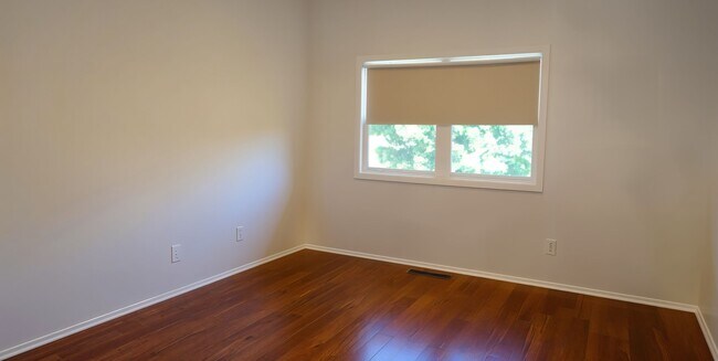 Second Bedroom - 23057 Park Dulce