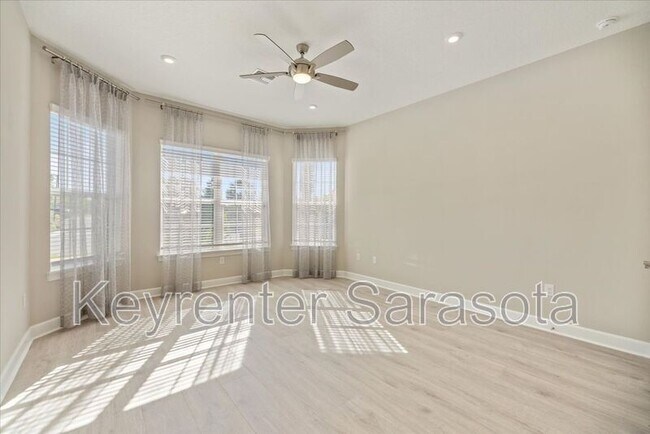 Building Photo - 11140 Wicker Park Pl