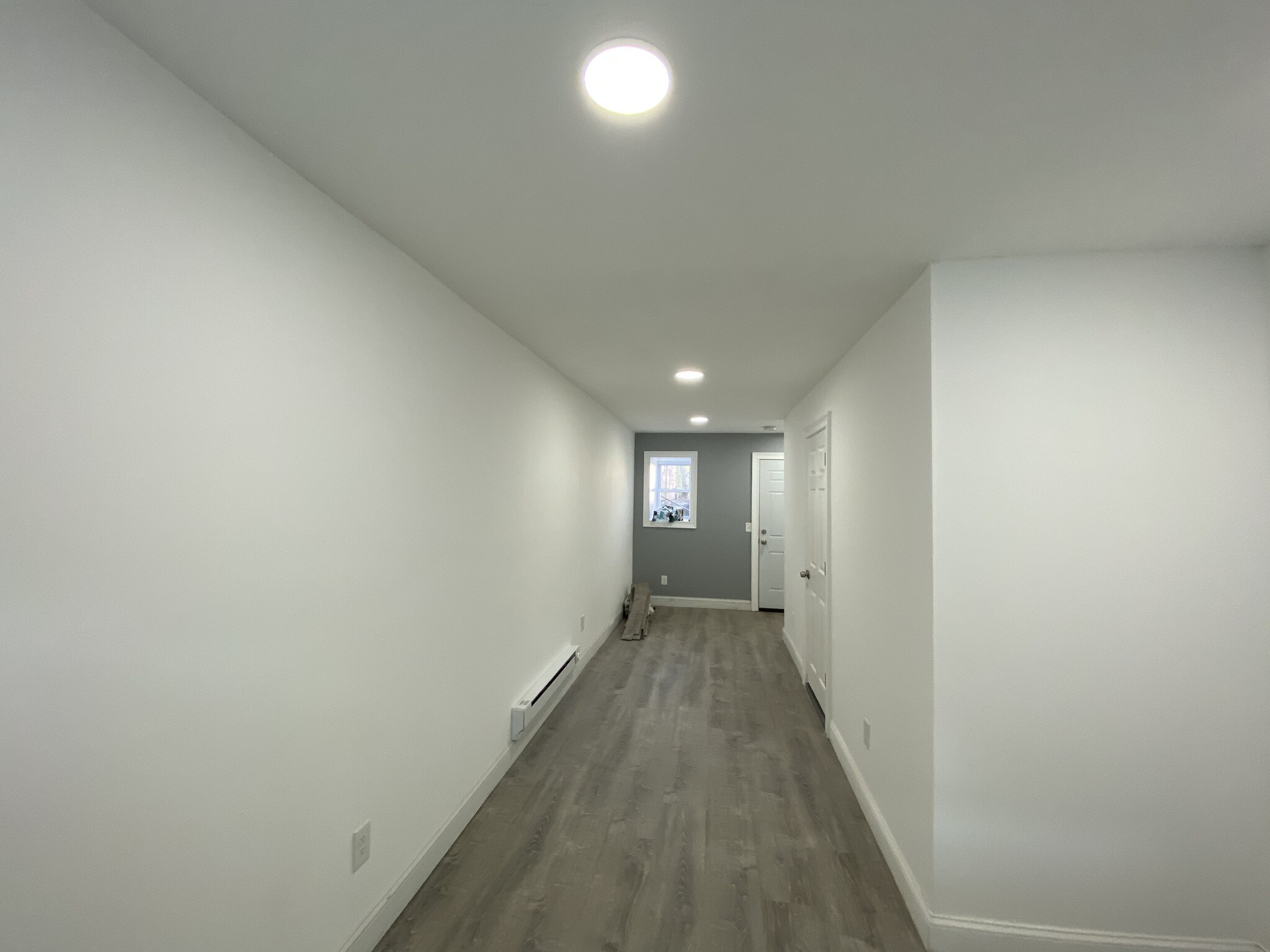 Building Photo - 301 Lilac Ln