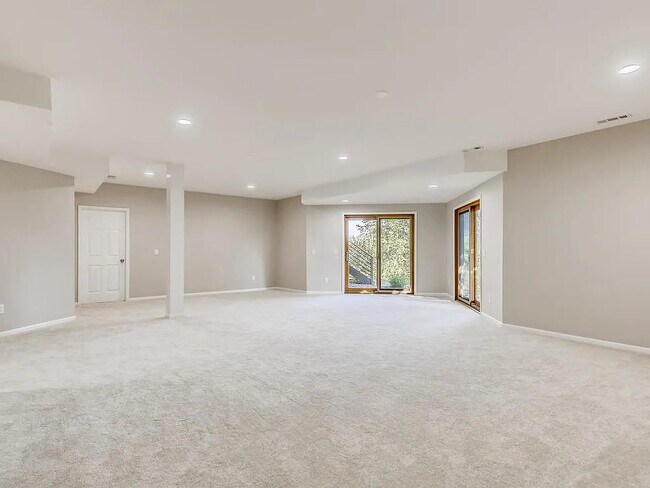 Building Photo - 18605 Overland Trail