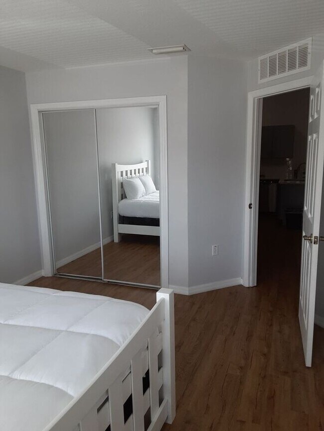 Building Photo - FREE RENT!!! Condo at Club Cortile, Kissimmee