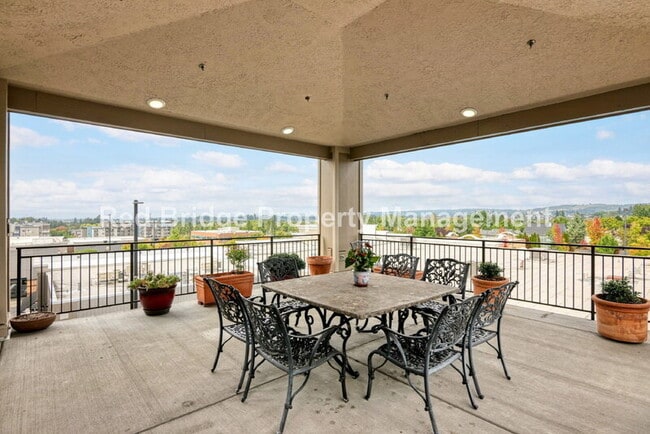 Building Photo - 15325 NW Central Dr