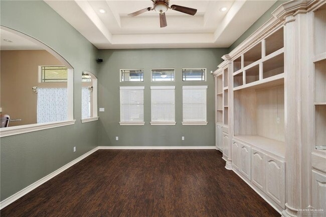 Building Photo - 19 E St