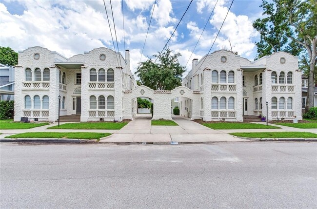 Building Photo - 2114 W Dekle Ave