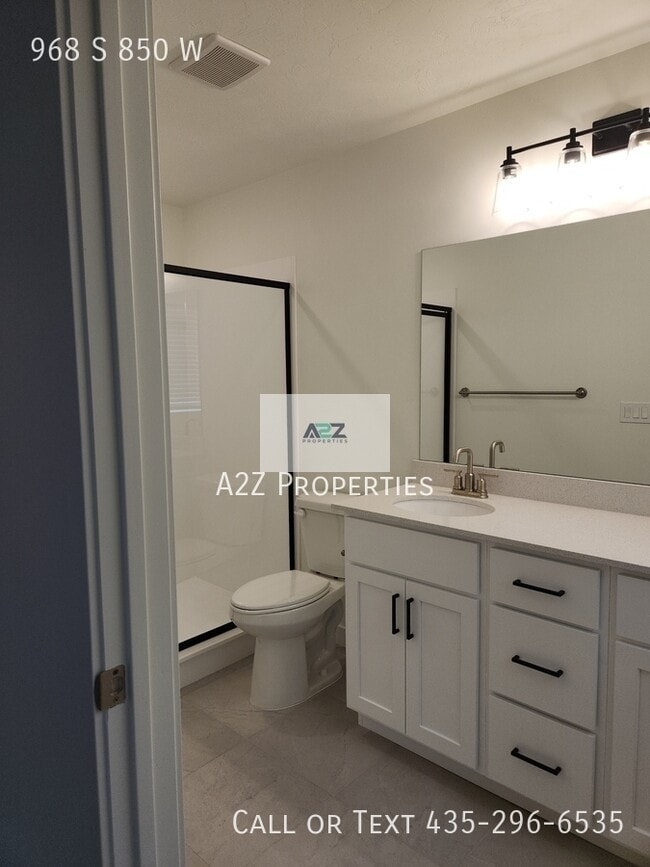 Building Photo - 968 S 850 W