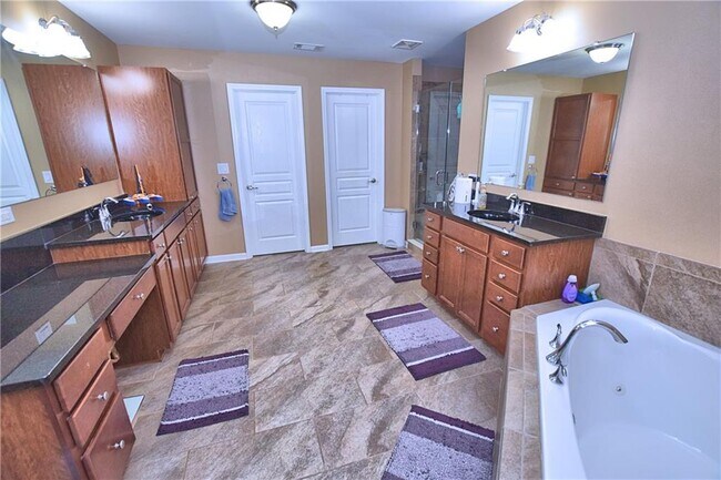 Building Photo - 3707 Guildhall Trail
