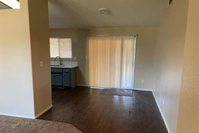 Building Photo - Cozy Home For Rent