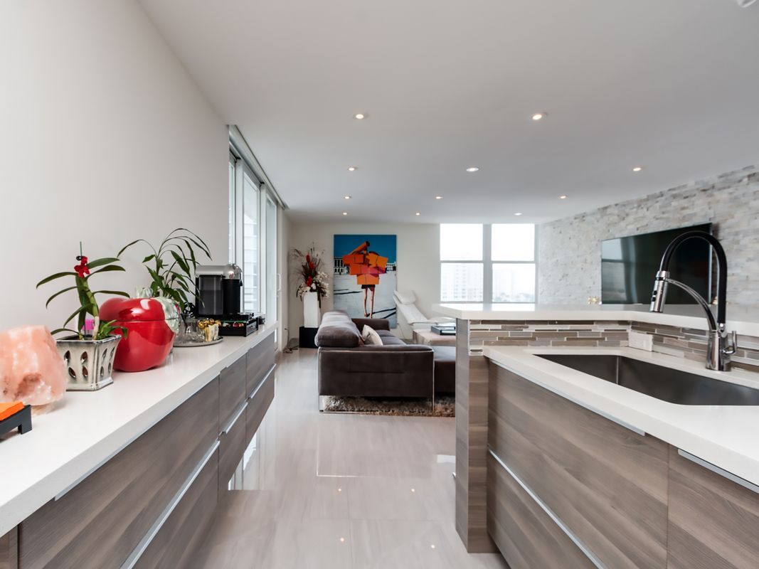 Building Photo - 888 Intracoastal Dr