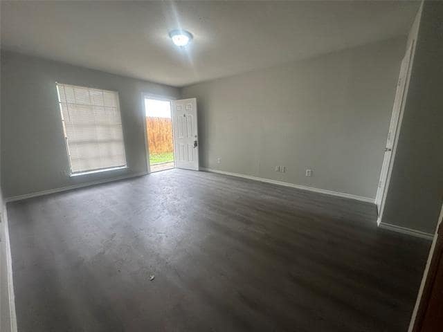 Building Photo - 1408 15th Pl