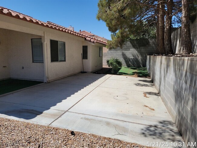 Building Photo - 3133 Cristobal Way
