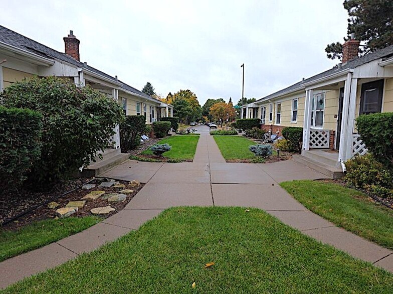 Building Photo - 656 Cleveland Ave S