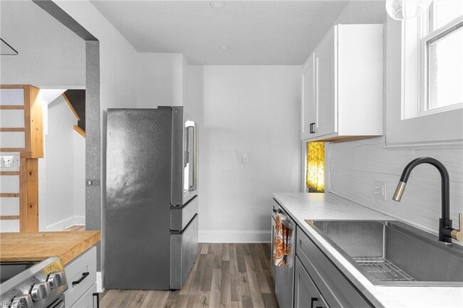 Building Photo - 430 Mt Vernon Ave